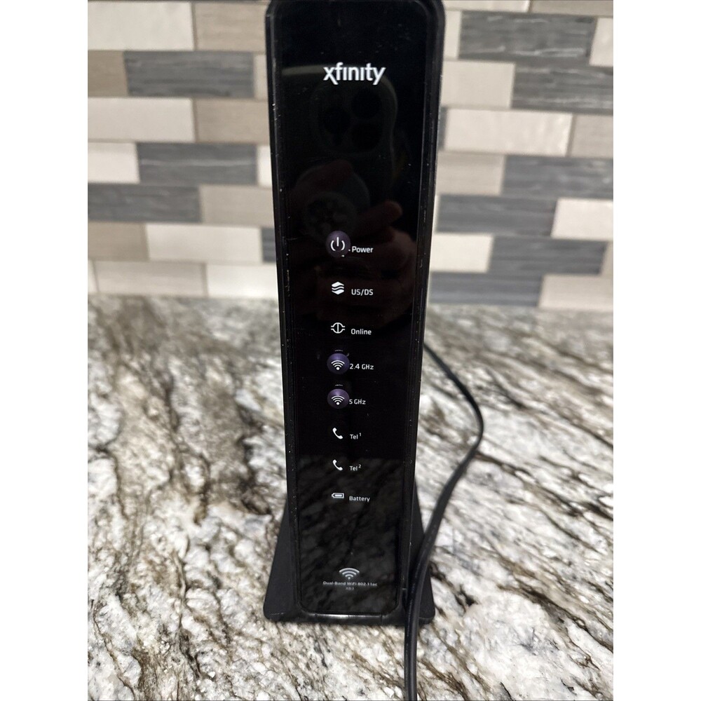 ARRIS TG1682G DOCSIS 3.0 Dual Band Modem Router Ethernet Black Untested/Works?
